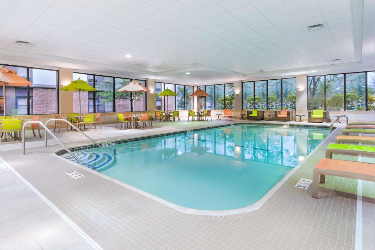 Hampton Boston / Hotel Marlborough